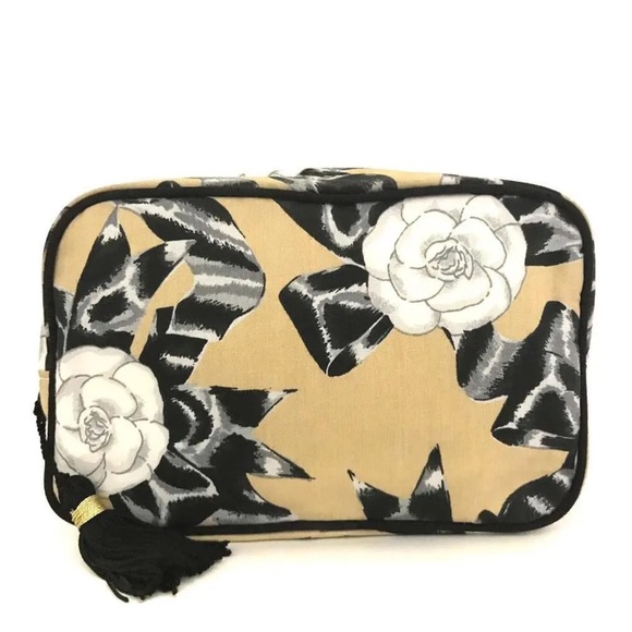 Reserved for Suzanne Chanel Camellia Rose Authentic Makeup Bag - Picture 2 of 9